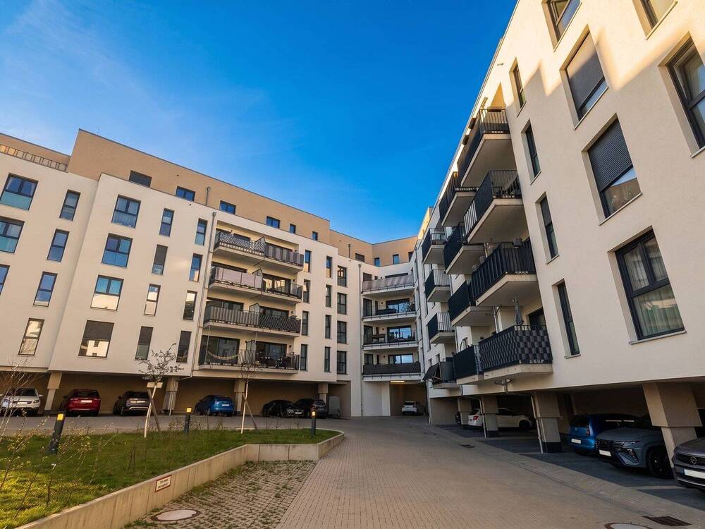 Thumbnail-TOP-ANGEBOT: 3-Zimmer-Traumwohnung mit BALKON und moderner EINBAUKÜCHE im BERGQUARTIER Magdeburg!
