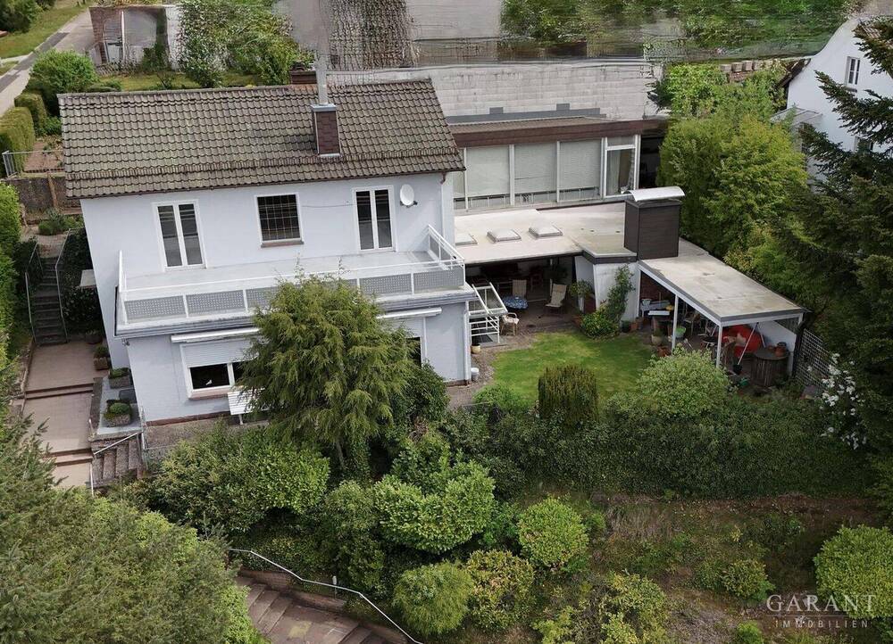 Thumbnail-Charmantes Einfamilienhaus mit großem Grundstück und viel Potenzial