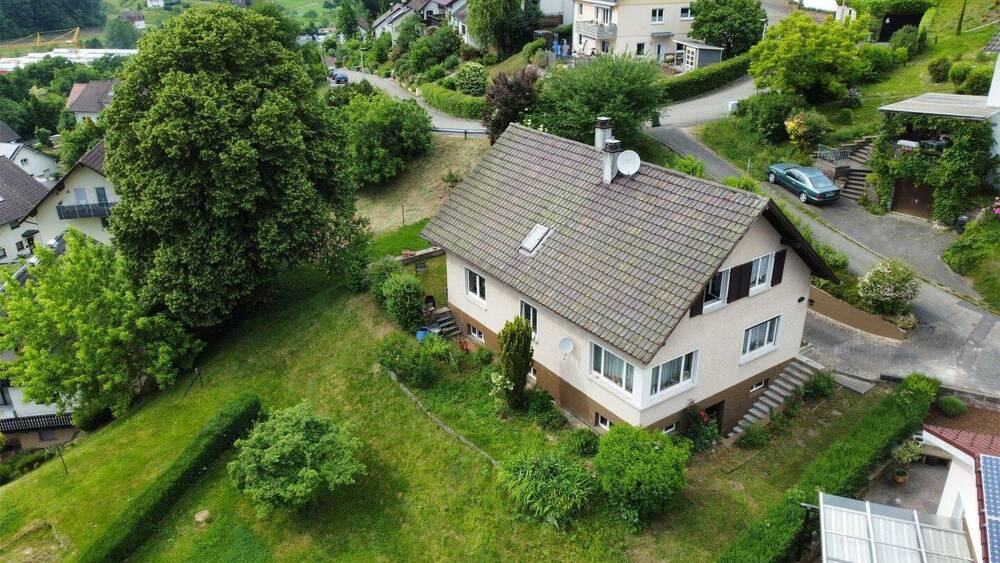 Thumbnail-Schwarzwald-Mehrfamilienhaus in außergewöhnlicher und unverbaubarer Südlage in Oppenau- MAKLERFREI !