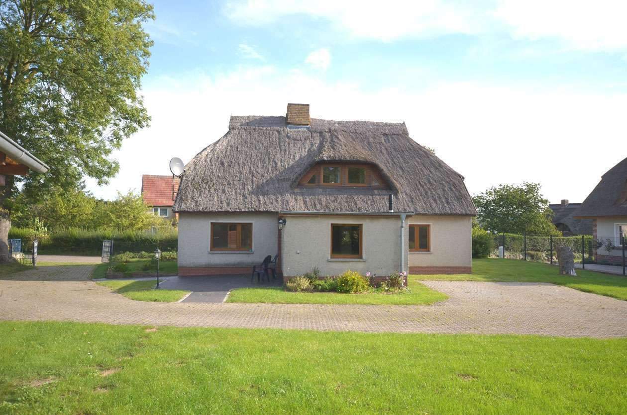 Thumbnail-Sanierungsbedürftiges Einfamilienhaus mit viel Potenzial am Selliner See