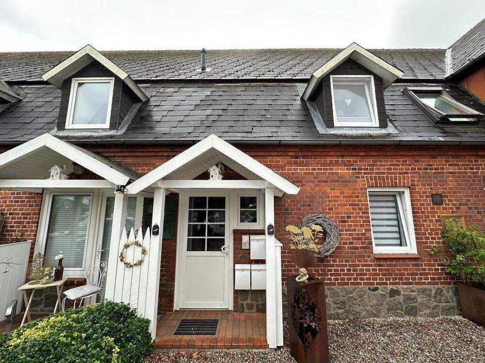 Thumbnail-Nur für Mieter über 50 Jahre! Wunderschöne 3-Zi-Whg im 1. OG mit Gartenanteil