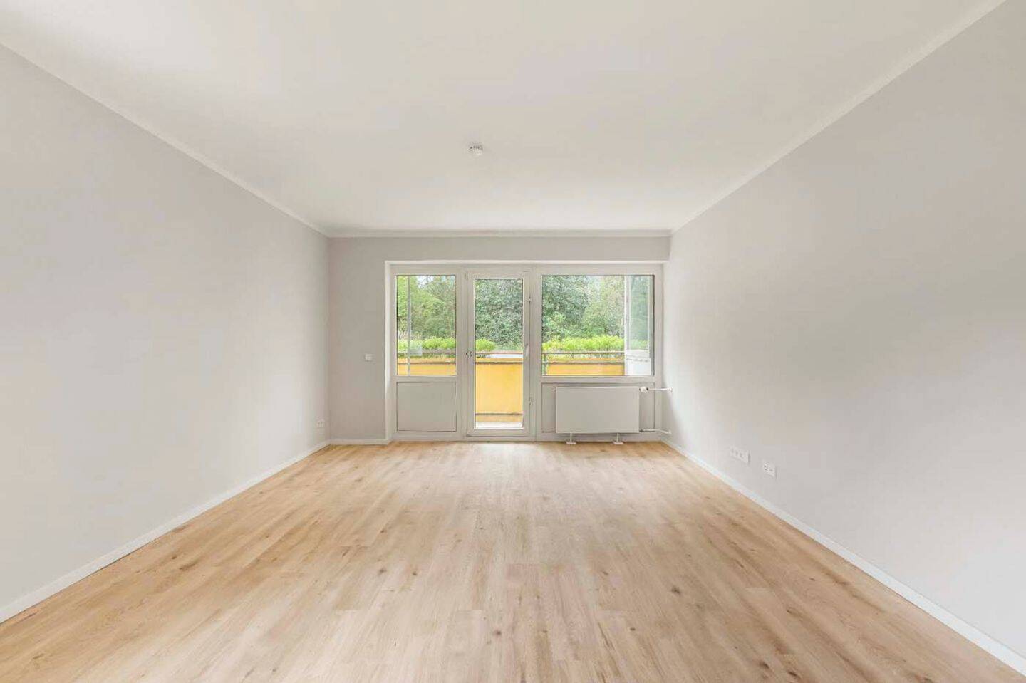Thumbnail-Erstbezug nach Sanierung - Bezugsfreie 3-Zimmer Wohnung in grüner Lage von Wuppertal