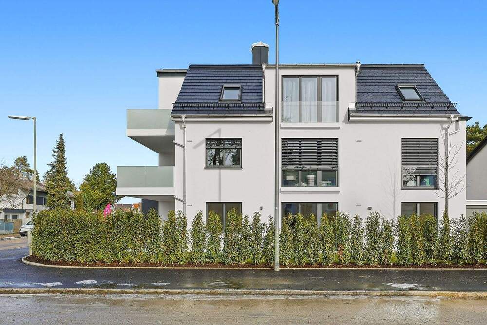 Thumbnail-NEUBAU-Gartenwohnung in München-Solln: 4 Zimmer, moderner Wohnkomfort im Grünen