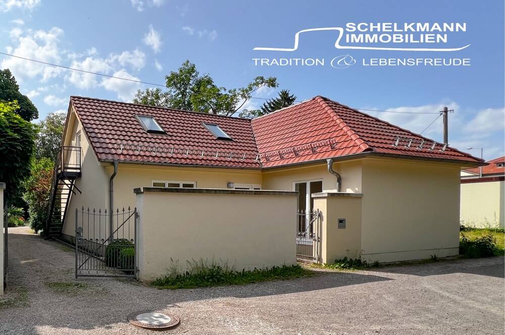 Thumbnail-Charmant modernisiertes Einfamilienhaus mit Einliegerwohnung im Obergeschoss
