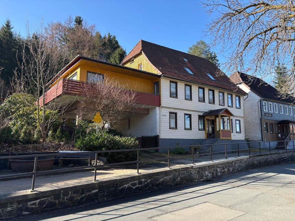 Thumbnail-Charmante 3-Zimmer-Wohnung mit Balkon in Altenau