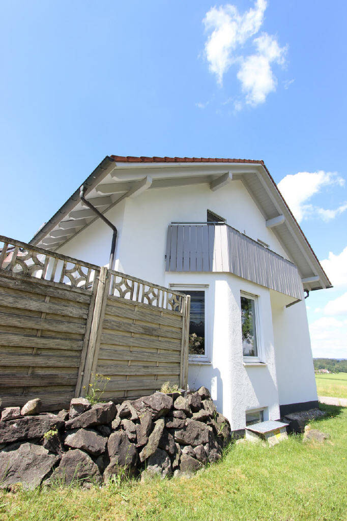 Thumbnail-Doppelhaushälfte in sonniger Ortsrandlage