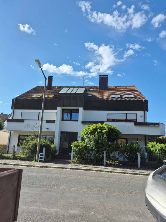 Thumbnail-Moderne 3-Zimmer-Wohnung mit zwei Balkone in beste Lage- Stein (Deutenbach)