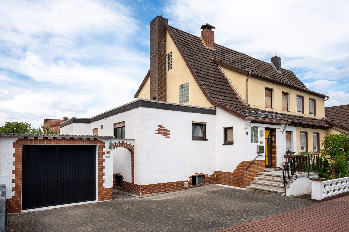 Thumbnail-***Reserviert***Vermietete Doppelhaushälfte mit Einliegerwohnung in Bebra