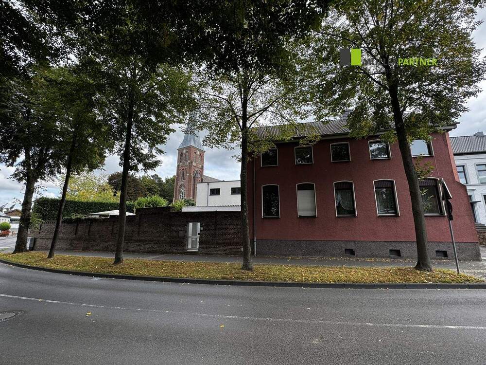Thumbnail-Einfamilienhaus mit Carport in Eschweiler-Nothberg, Nähe Kirche St. Cäcilia