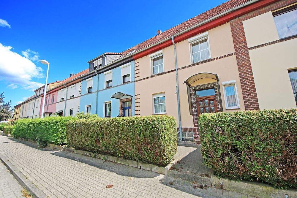Hausansicht / Straßenseite