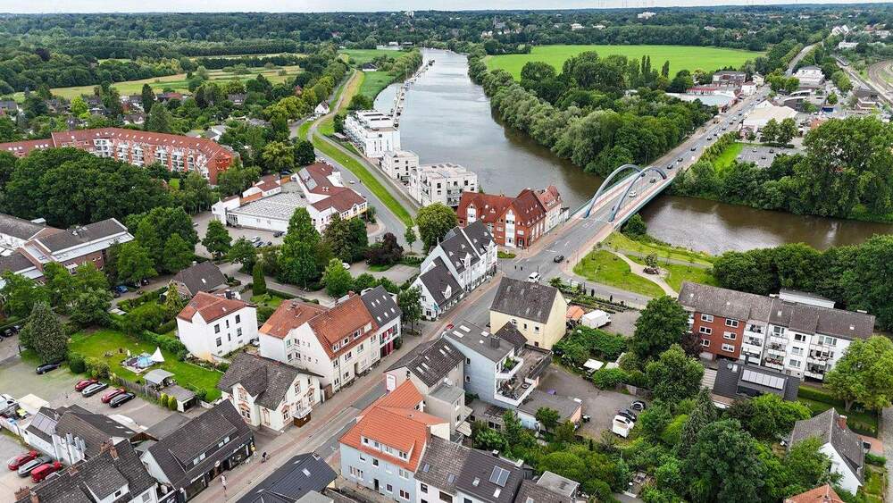 Thumbnail-Wohn- und Gewerbeeinheit in vorteilhafter Standortlage