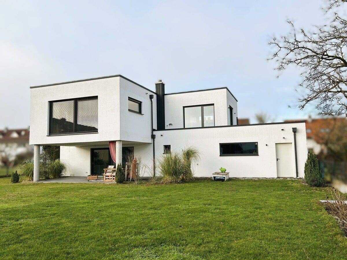 Thumbnail-Höchste Energieeffizienz Besonderer Wohnstil Exklusives Einfamilienhaus mit markanter Architektur