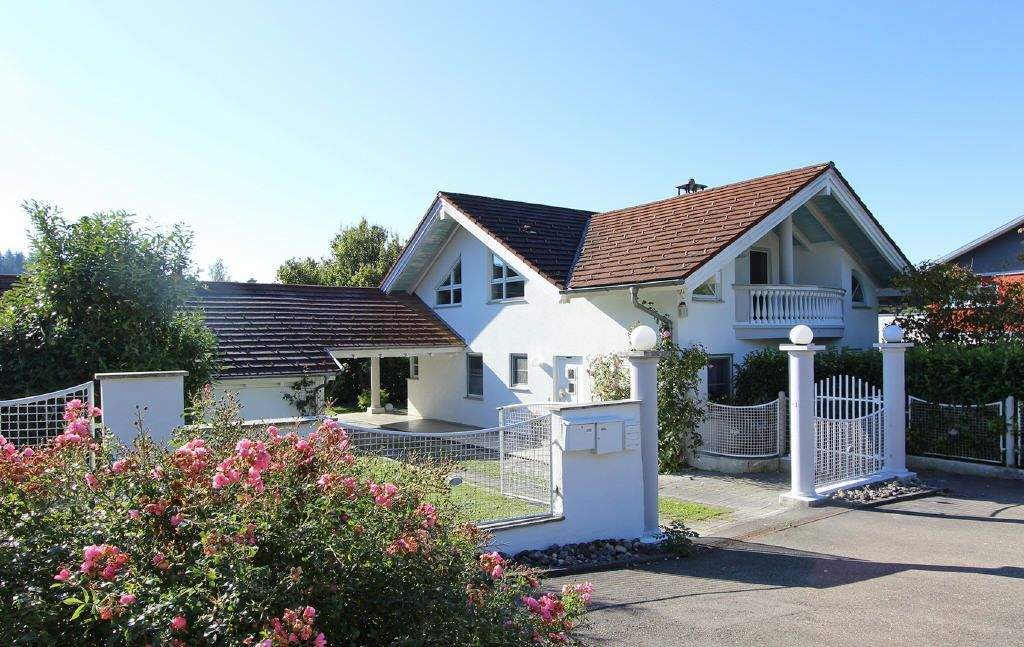 Thumbnail-Elegantes Haus mit zwei Wohnungen in ruhiger Lage