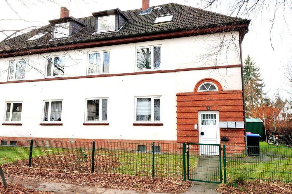 Thumbnail-Entwicklungstraum: 9 Zimmer Haus, 170 m² Wohnen, 616 m² Grundstück, Hamburg WandsbekTonndorf