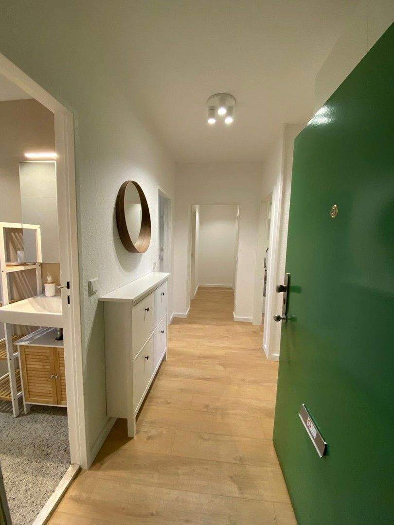 Thumbnail-WG-Zimmer FREI - keine komlette Wohnung - frisch renoviert und möbliert!! Nähe FU-UniSteglitz