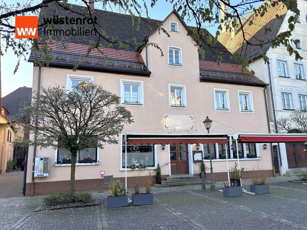 Thumbnail-Etabliertes Wohn- und Geschäftshaus in Hersbrucks bester Lage