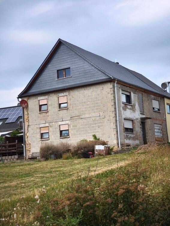 Thumbnail-Familienhaus, Sie haben die Familie, wir das Haus, die neue Wohnfreiheit auf 1400 m² Areal