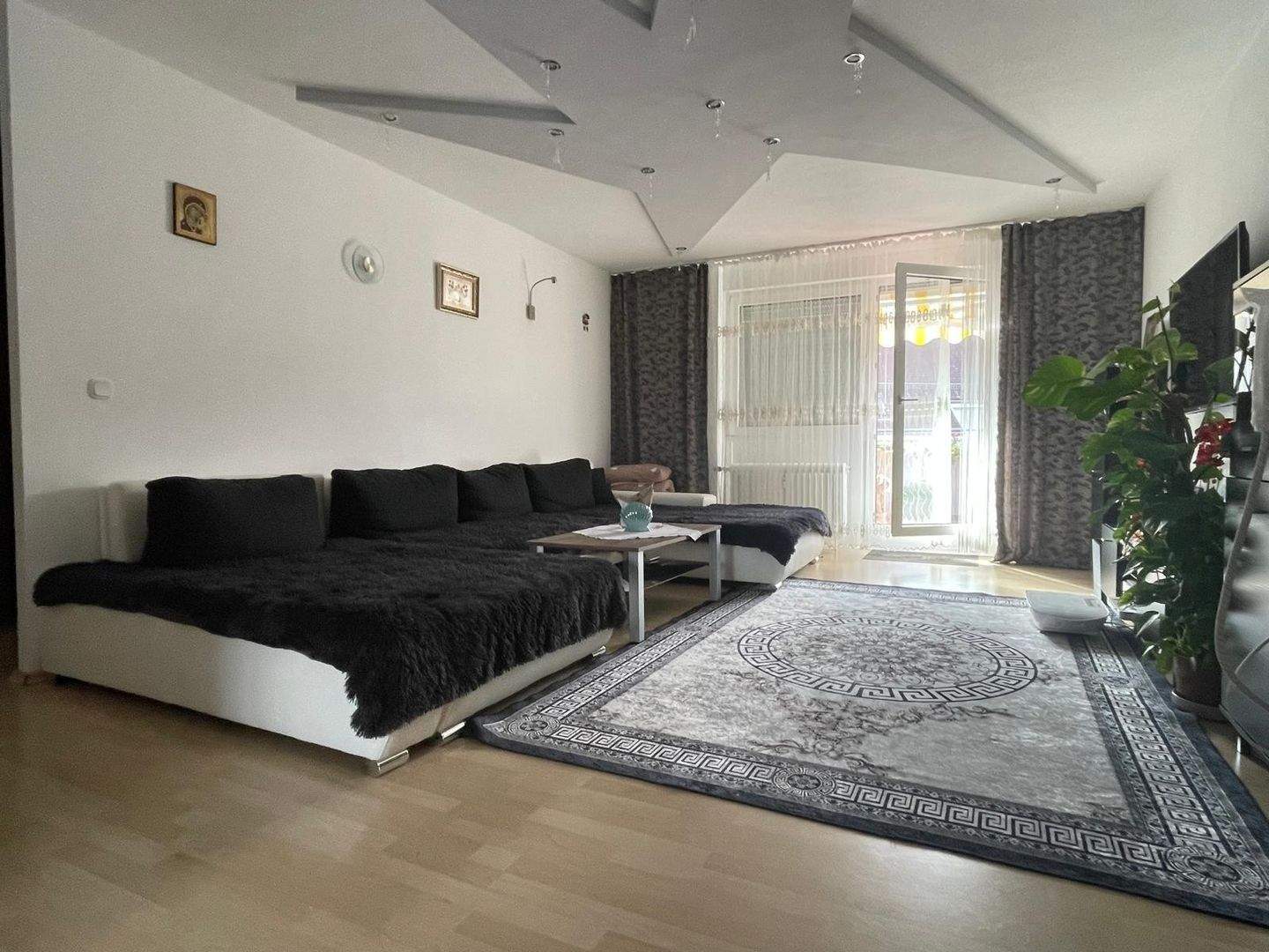 Thumbnail-4-Zimmerwohnung in Rastatt Familiengerechte Raumzuschnitte in 