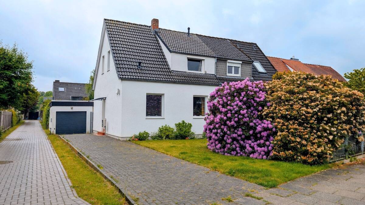 Thumbnail-Gepflegte Doppelhaushälfte in Borgfeld zu verkaufen.