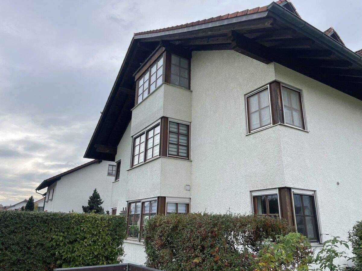 Thumbnail-Attraktive 3-Zimmerwohnung im 1. OG mit großzügigem Balkon & Tiefgaragenstellplatz