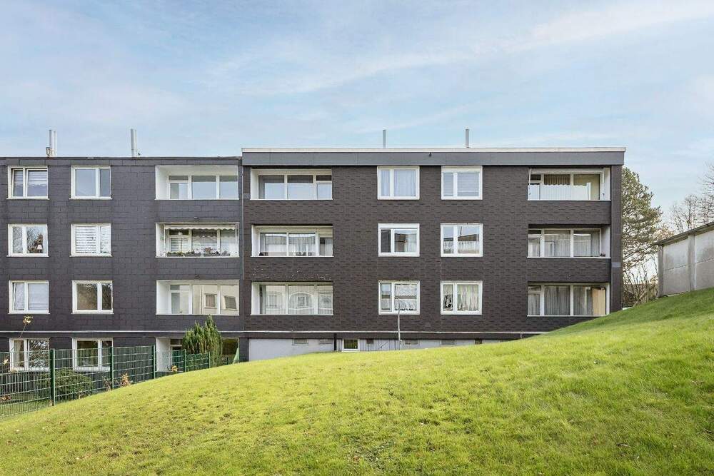 Thumbnail-Verlässlich vermietet: Eigentumswohnung mit zwei Balkonen und mehreren Stellplätzen