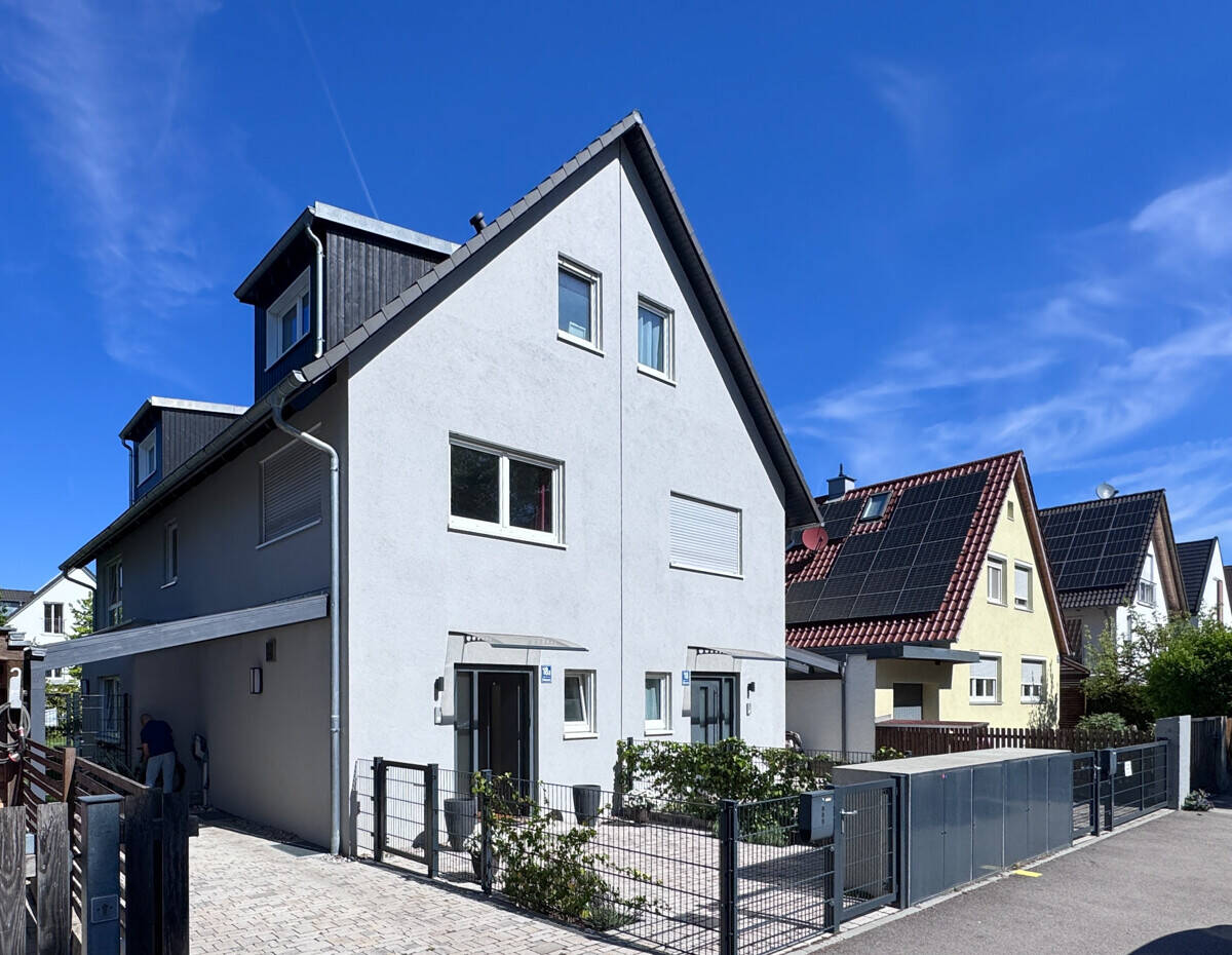 Thumbnail-Solln: Moderne Doppelhaushälfte mit schönem Westgarten und Carport