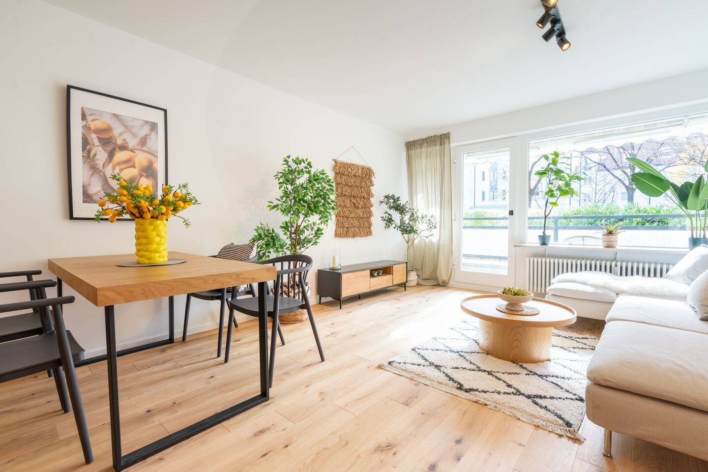 Thumbnail-Luxuriös sanierte 3-Zi.-WHG mit 2 Loggien und hochwertiger Ausstattung in Bogenhausen