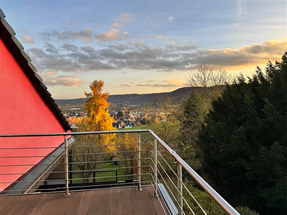Thumbnail-Beverungen - Großzügiges Wohnhaus mit Einliegerwohnung und unverbaubarer Fernsicht