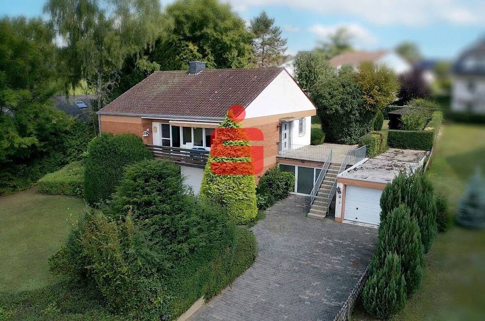 Thumbnail-Großzügiges Einfamilienhaus in exklusiver Lage