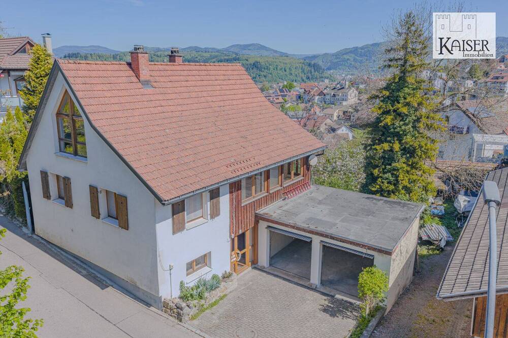Thumbnail-Historisches Einfamilienhaus mit großem Naturgrundstück