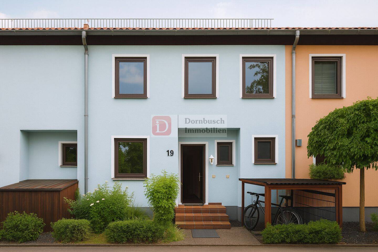 Hausfrontansicht - Staging