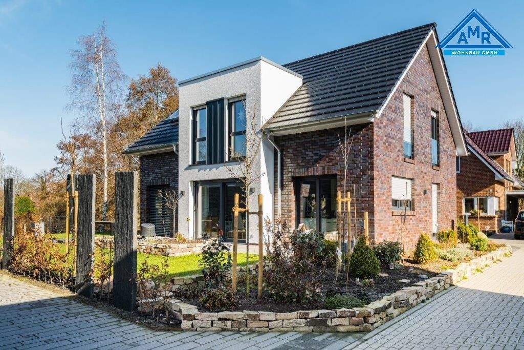 Thumbnail-Tradition trifft Moderne - Neubau mit Friesengiebel in idyllischem Schweiburg