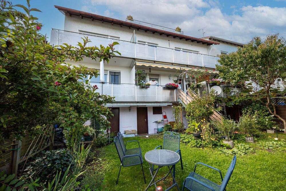 Thumbnail-5-Familienhaus mit Garten - gepflegt, vermietet und werthaltig