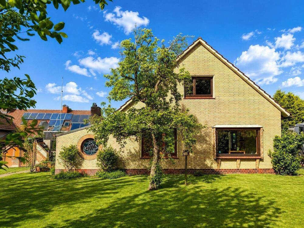 Thumbnail-Nordseecharme mit Potenzial - Entkerntes Einfamilienhaus auf großem Grundstück, nahezu am Deich