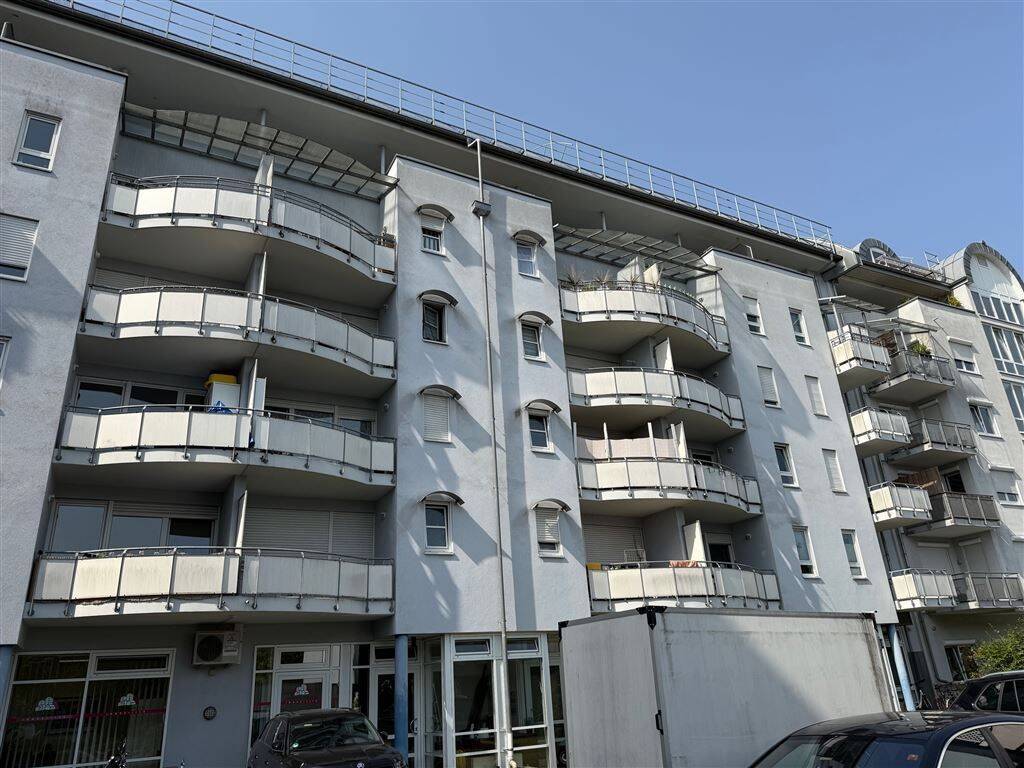 Thumbnail-** 1-vermietetes Appartement mit Balkon, in Seeparknähe**