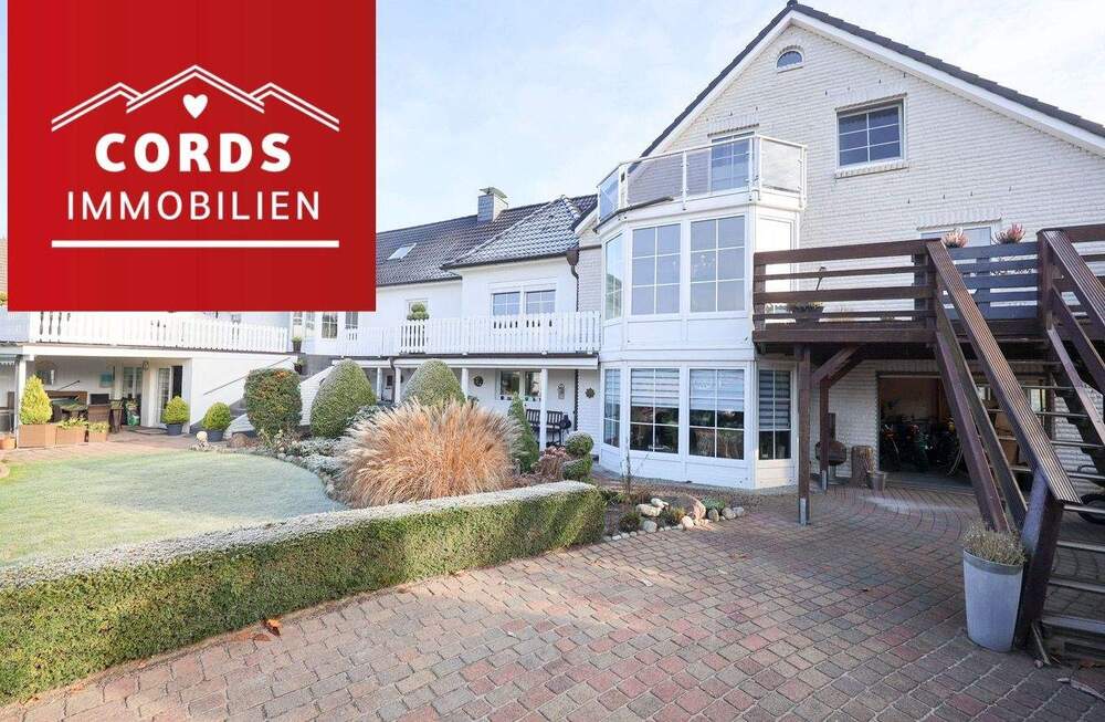 Thumbnail-Repräsentatives Zweifamilienhaus mit Einliegerwohnung