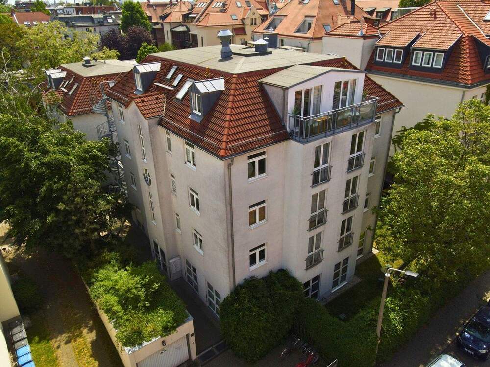 Thumbnail-Vielseitig nutzbare Einheit mit Gartenanteil und Stellplatz in gefragter Lage