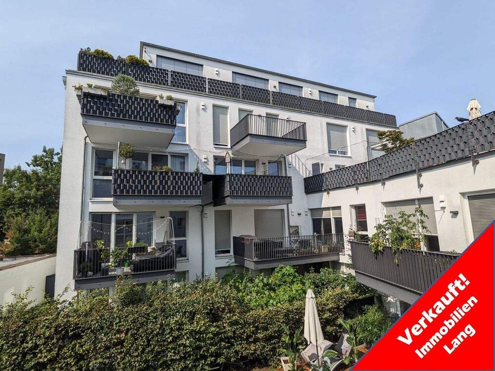 Thumbnail-VERKAUFT! 4,5-Zi.-Whg. mit Einbaukü., 2 Balkonen, ca. 22 m² Dachterr. u. 2 Badern am östl. Altstadtrand