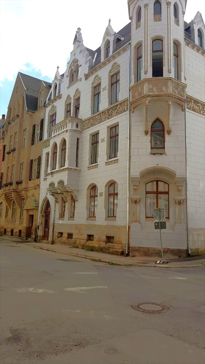 Thumbnail-Historisches Mehrfamilienhaus mit Charakter und großem Potenzial im Herzen von Greiz