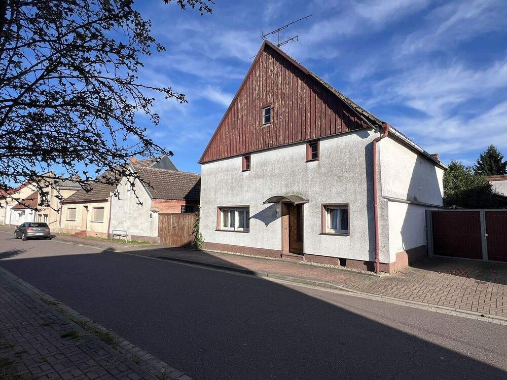 Thumbnail-Vierseitenhof mit Charakter - große Werkstatt , Sanierungspotenzial zw. Magdeburg und Berlin