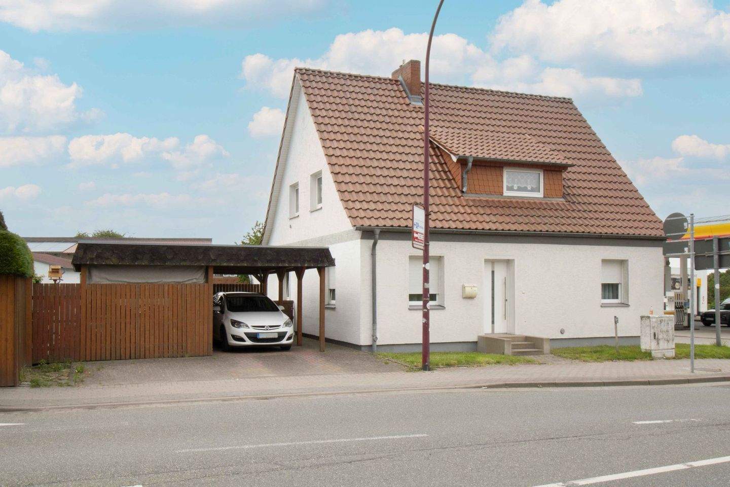Thumbnail-Viel Platz für die Familie: Gepflegtes Einfamilienhaus samt Garten in Bergen auf Rügen