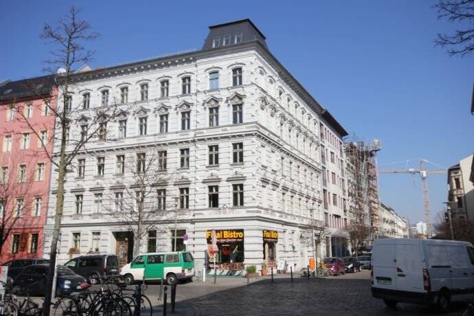 Thumbnail-sonnige 2 Zimmer Altbauwohnung mit Balkon in der Victoriastadt