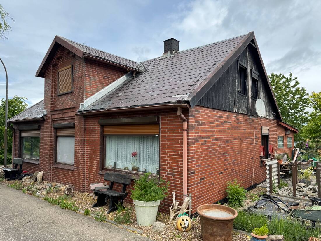 Thumbnail-Lage zum Verlieben, Haus zum Anpacken: Sanierungsobjekt direkt am Kudenseer-Kanal