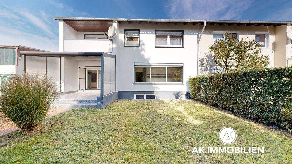 Thumbnail-Reserviert - Doppelhaushälfte in Hameln-Klein Berkel -renoviert und gepflegt