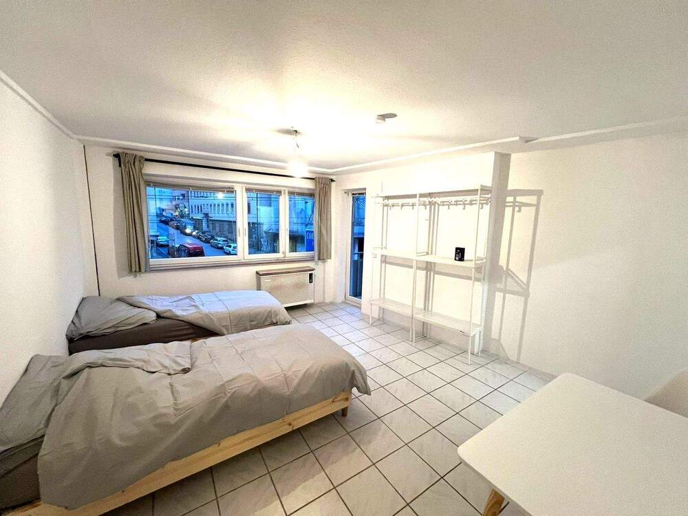 Thumbnail-Kompakte Wohnung in gefragter Lage von S- Süd inkl. großer Terrasse und Balkon sowie Etagenheizung