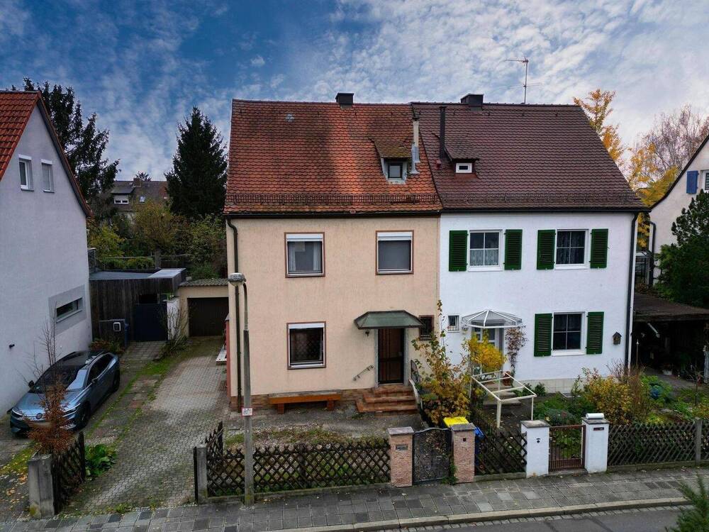 Thumbnail-Charmante Doppelhaushälfte mit großem Garten in Top-Lage von Nürnberg