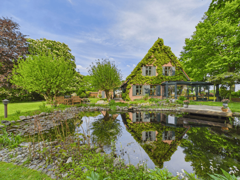 Thumbnail-Stilvolles Landhaus auf traumhaftem 1.800 m² Gartengrundstück