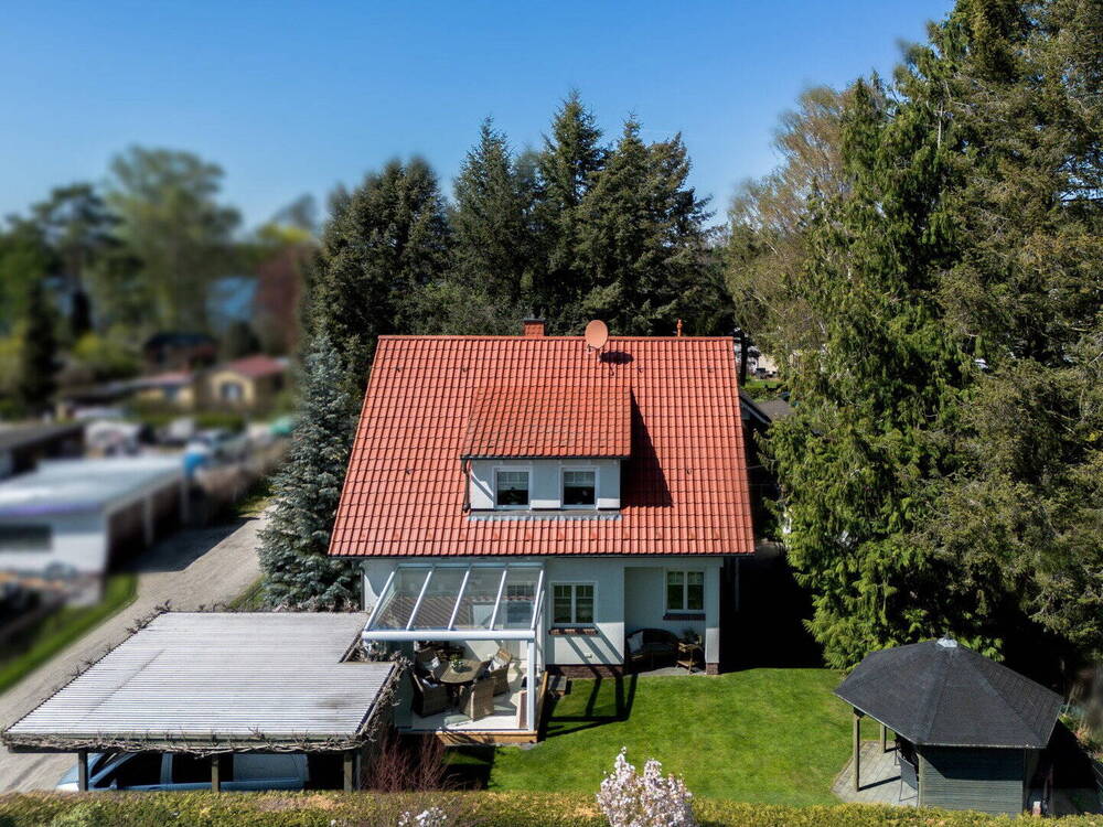 Thumbnail-Einziehen und Aufatmen: Gepflegtes Familienidyll mit eigenem See-Anteil in Wernsdorf