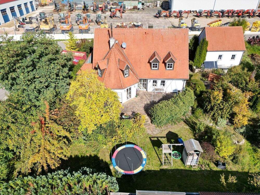 Thumbnail-Einzigartiges Massivhaus mit Turm & neuer Pelletheizung - 173 m² Familien-Glück!