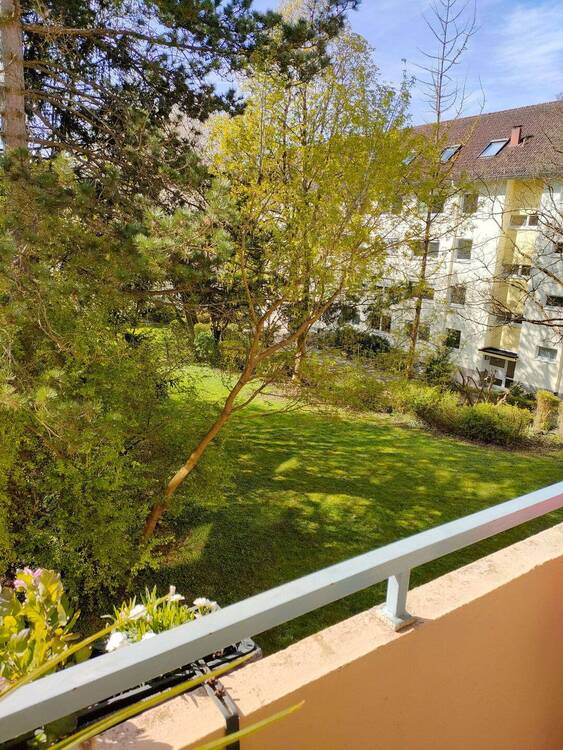 Thumbnail-Geräumige Familienwohnung mit Balkon in Steinbach
